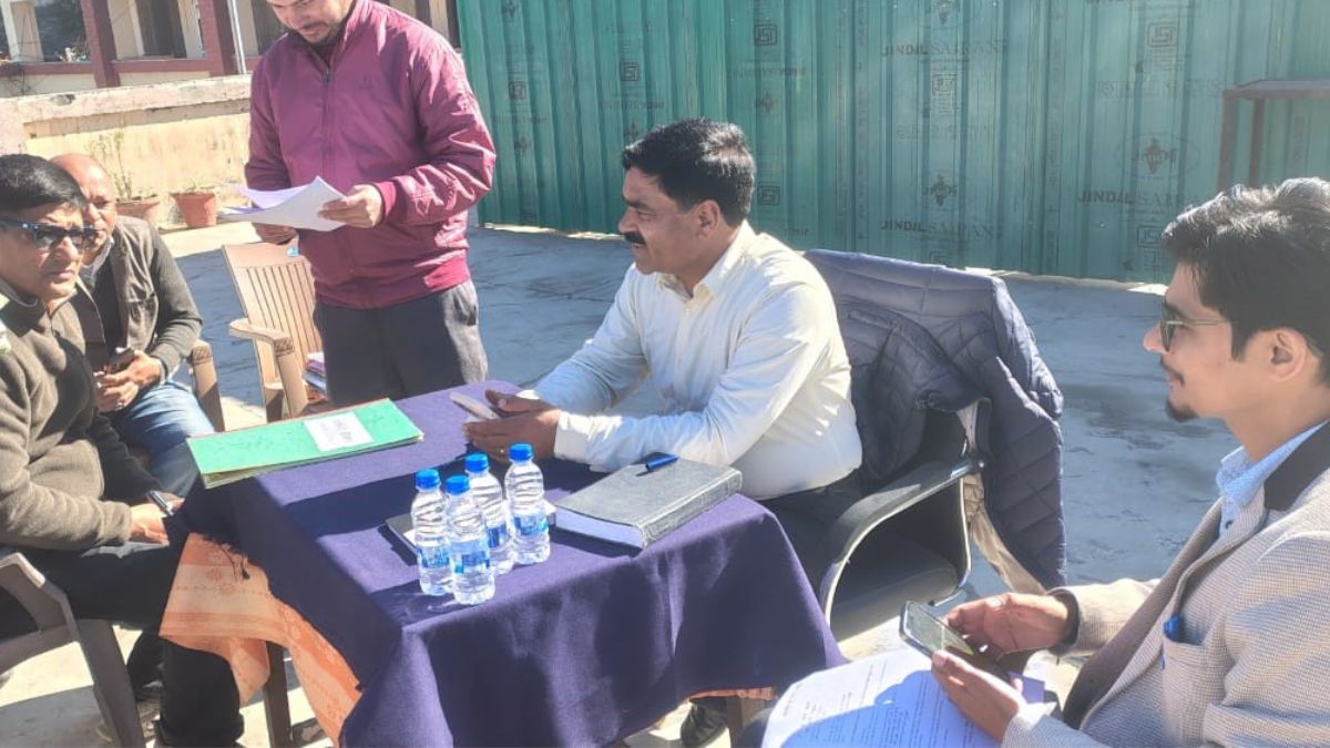 almora nagar nigam to collect user charge parking fee via qr code